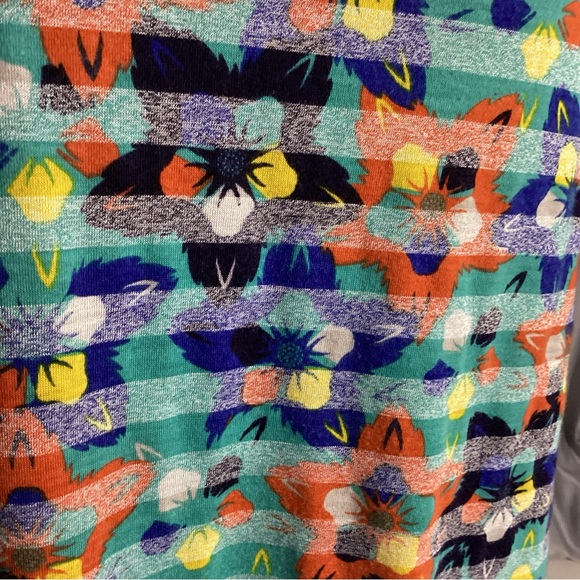 LuLuRoe Classic Floral Striped Women’s XL Loose Fit Short Sleeve Soft Pullover - Picture 2 of 6